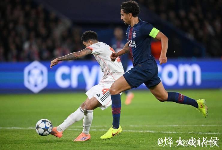 迪亚斯双响+剪刀脚染红，十人拜仁2-1力克巴黎，领跑全胜