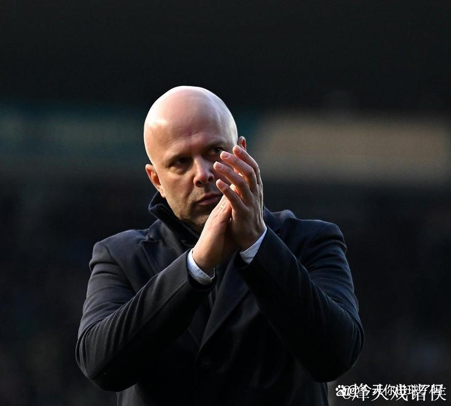 利物浦主帅斯洛特:伊萨克将因伤缺阵数月 利物浦主帅斯洛特:伊萨克将因伤缺阵数月